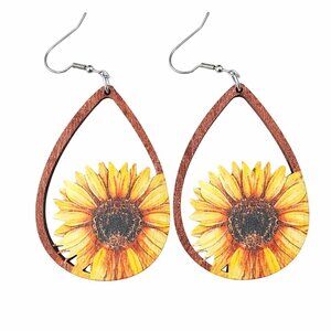 🌻 Sunflower Wood Teardrop Earrings | Boho Chic Lightweight | NEW NWT ✨